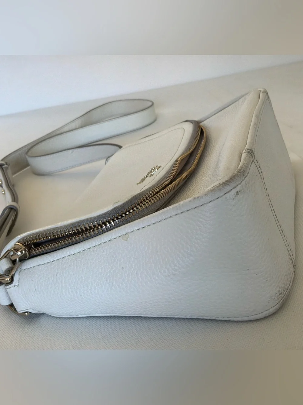 Kate Spade New York White Pebbled Leather Crossbody Shoulder Bag
